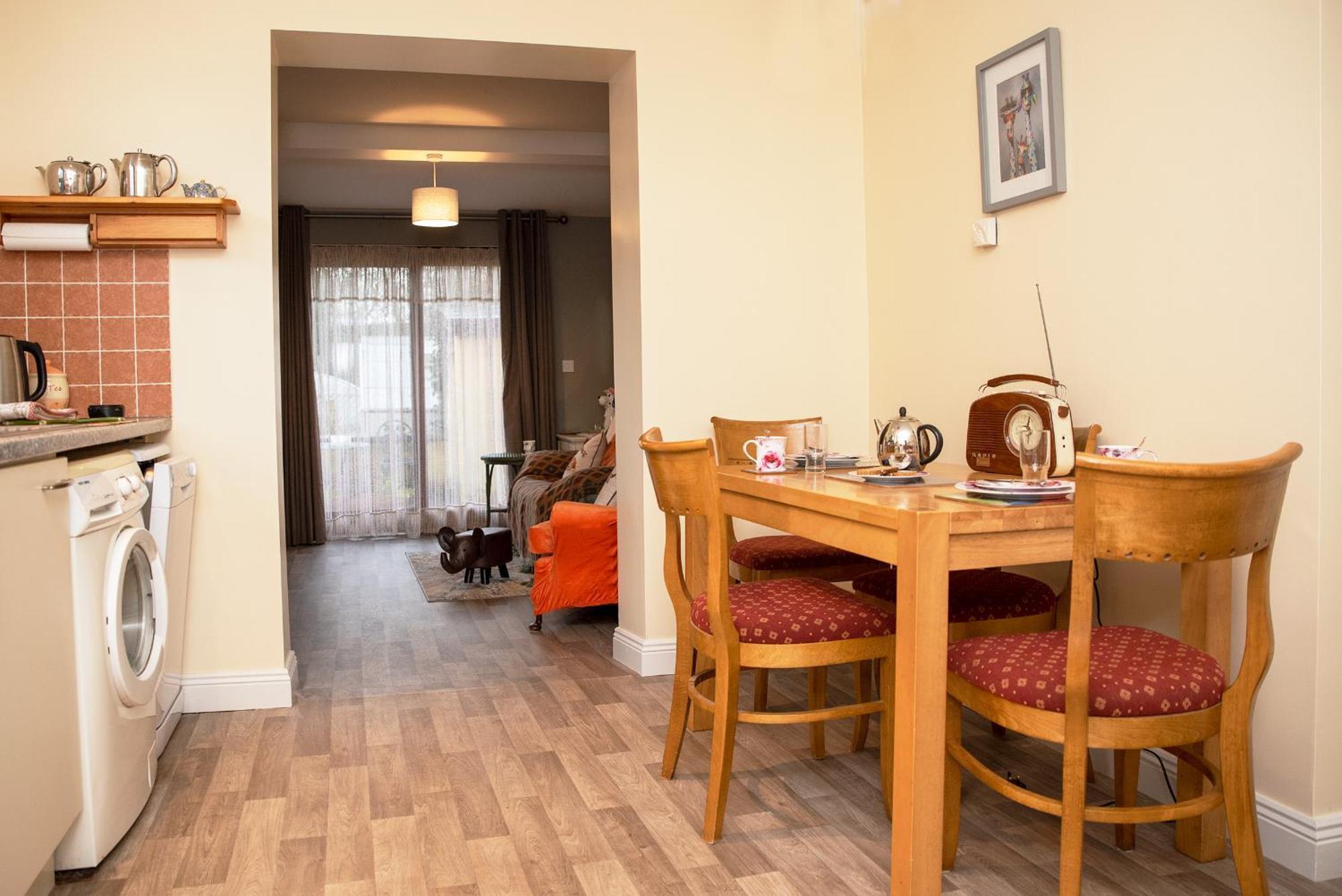 The Veterinary @ Kildare Village Extérieur photo
